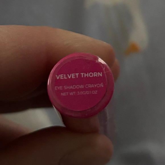 Brand New Lower East Side Eyeshadow Crayon in shade Velvet Thorn - Picture 2 of 2